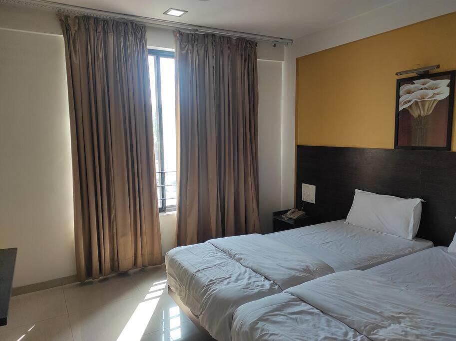 Хинджевади: 1BHK AC Service Apartment 106