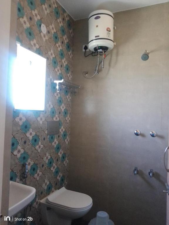 Ченнаи: Season 4 Residences - 1BHK furnished apartments (near Apollo Proton, Tidal park)