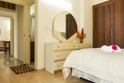 Нью-Дели: Hostie Elina-3BR Condo West/Central Delhi