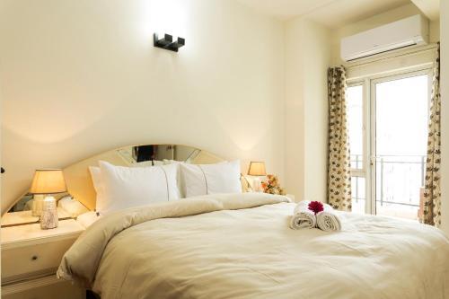 Нью-Дели: Hostie Elina-3BR Condo West/Central Delhi