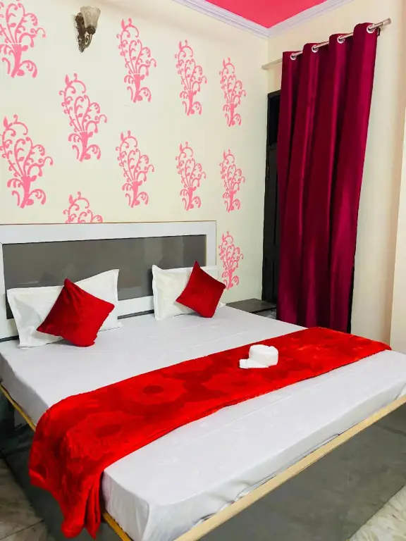 OYO Home 70156 Hotel Red Heart — фото 1