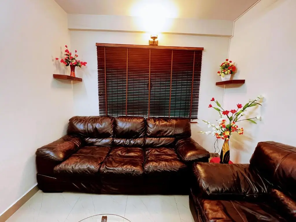 Delightful 2bhk with Private Veranda in the City. — фото 1