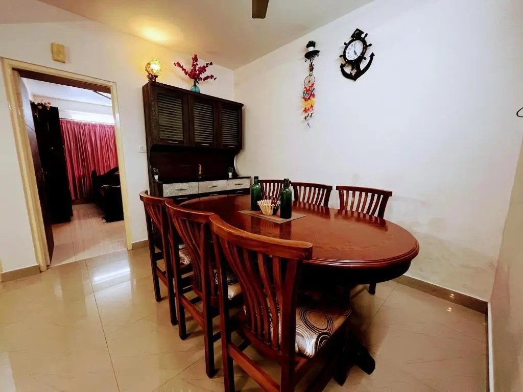 Мангалур: Delightful 2bhk with Private Veranda in the City.
