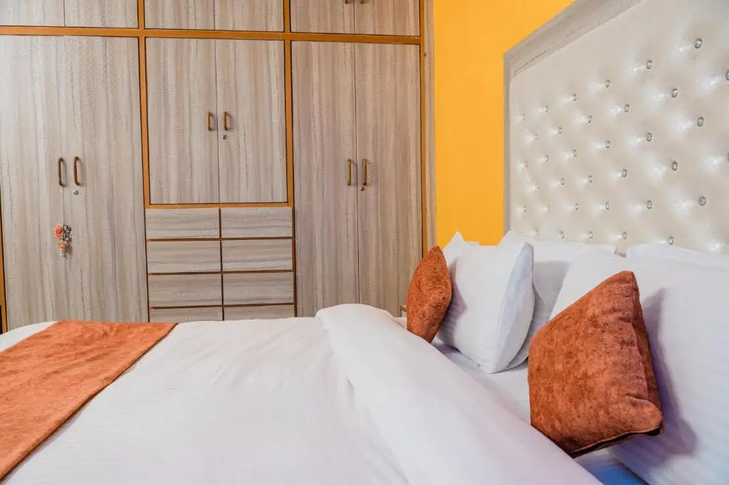Массури: SUN 2BHK by Wabi Sabi Stays Steep Uphill walk 5 Mins