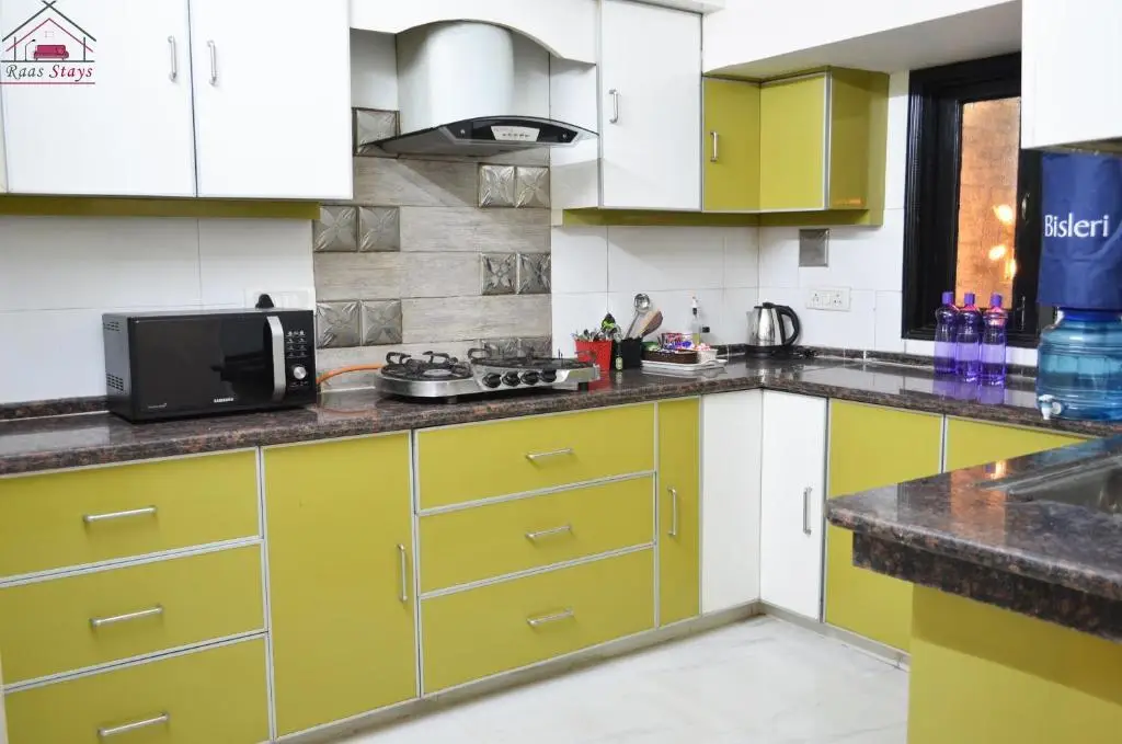 Нью-Дели: Furnished 2BHK Independent Apartment 7 in Greater Kailash - 1 Delhi