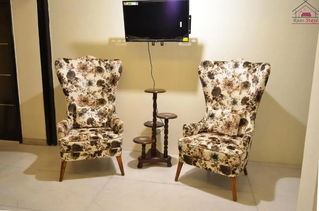 Нью-Дели: Furnished 2BHK Independent Apartment 7 in Greater Kailash - 1 Delhi