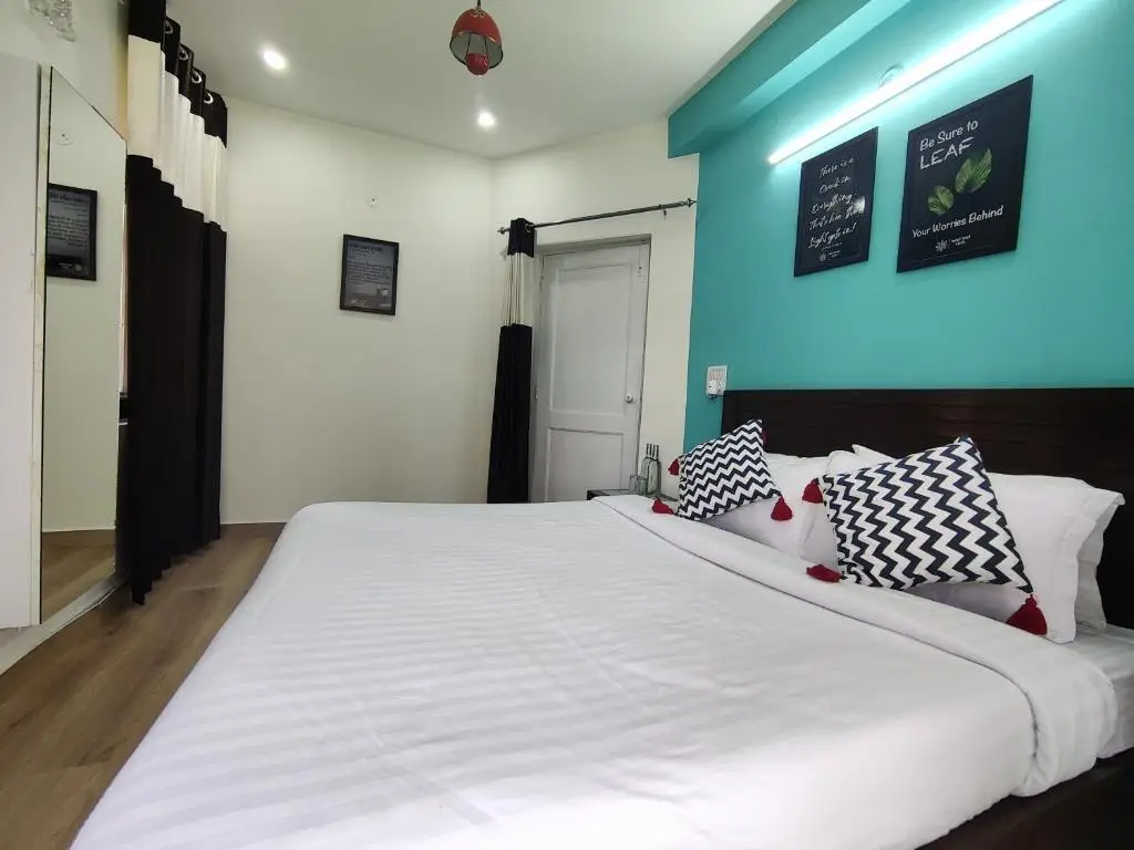 SKY 2 BHK By Wabi Sabi Stays with Private Balcony & Parking — фото 1