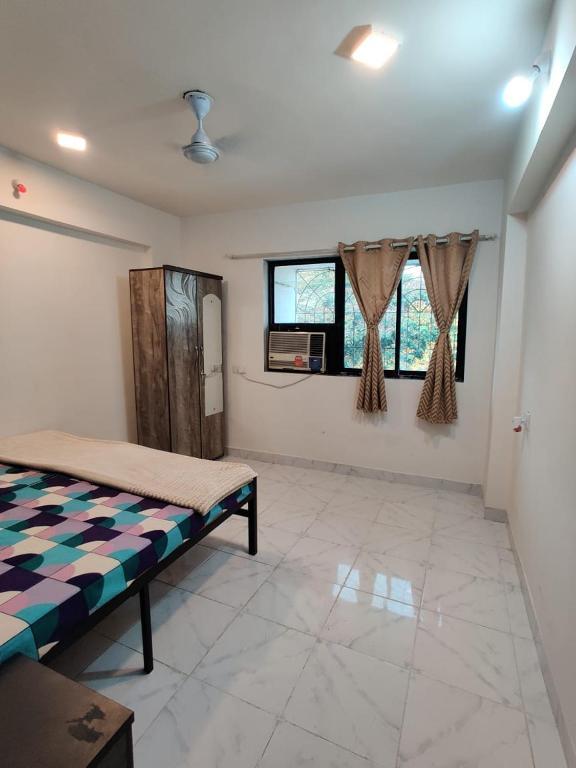 Нави-Мумбай: 2 BHK Apartment Nerul