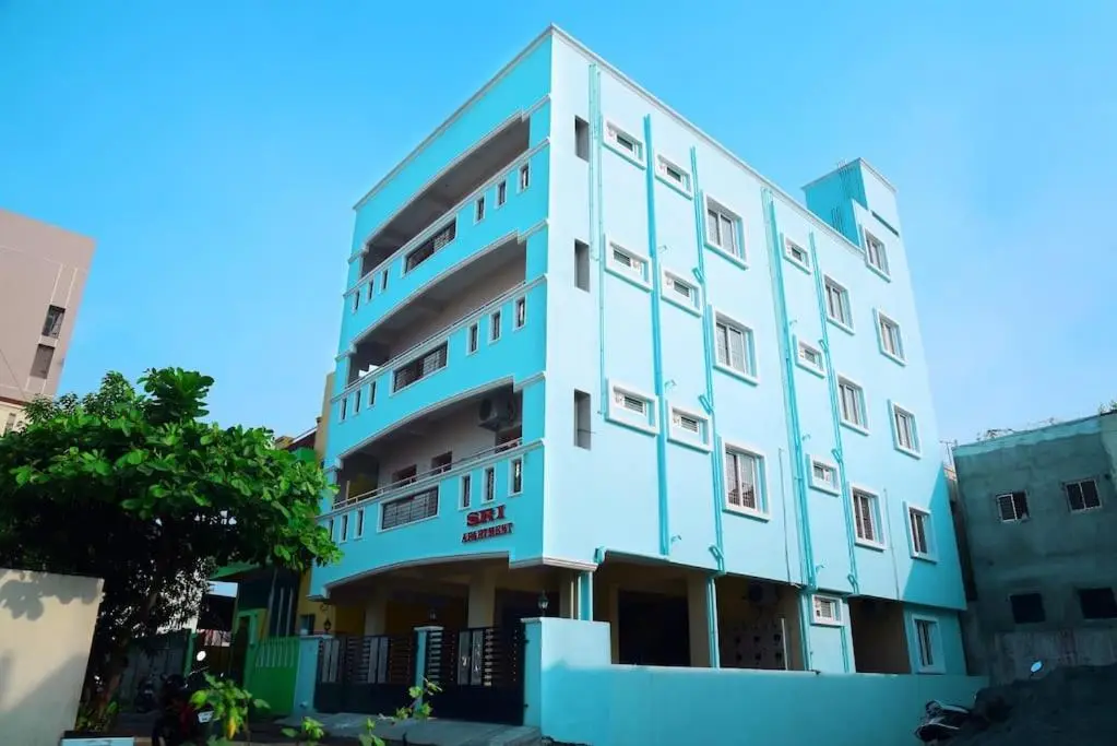 Пудучерри: Sri Apartment 2BHK For Familys Couples Parking A1