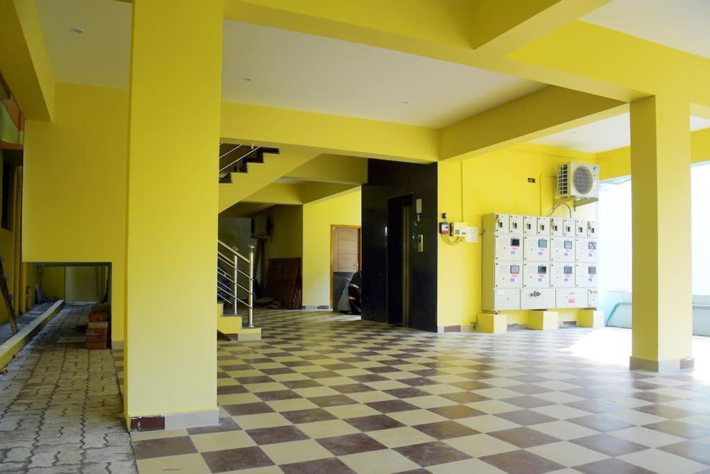 Пудучерри: Sri Apartment 2BHK For Familys Couples Parking A1