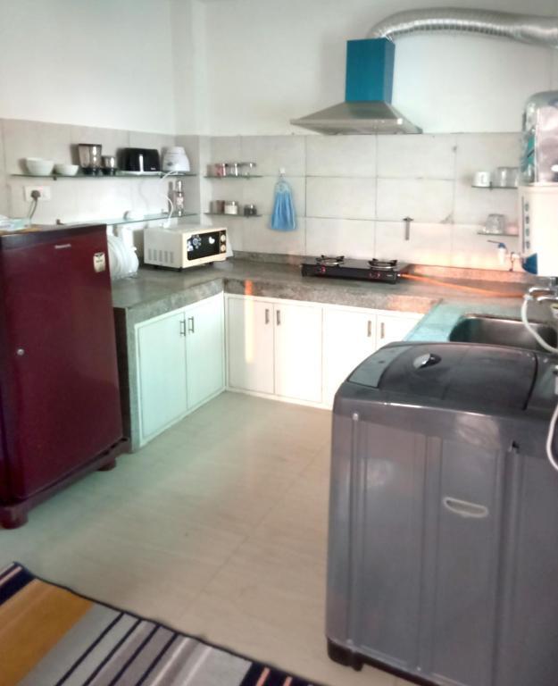 Большая Нойда: House 44 1BHK