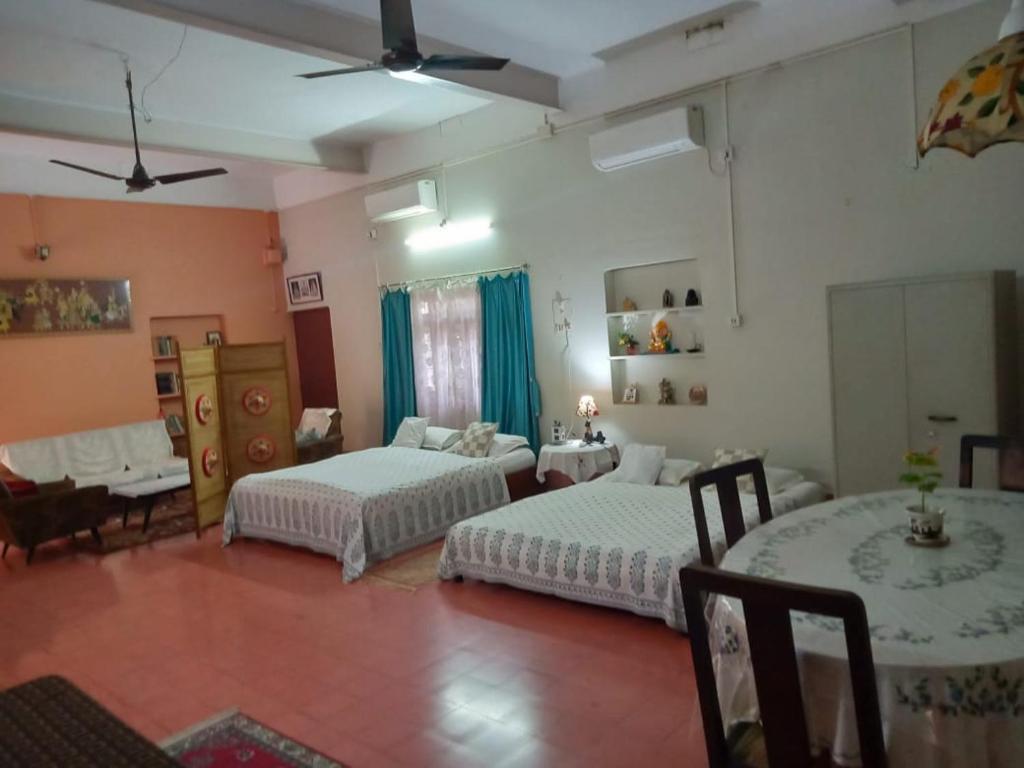 Болпур: Nibhriti Guest House