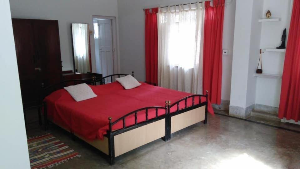 Болпур: Nibhriti Guest House