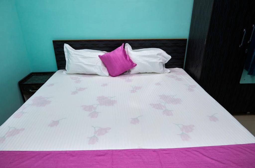 Колката: deb Guest House And Banquet hall