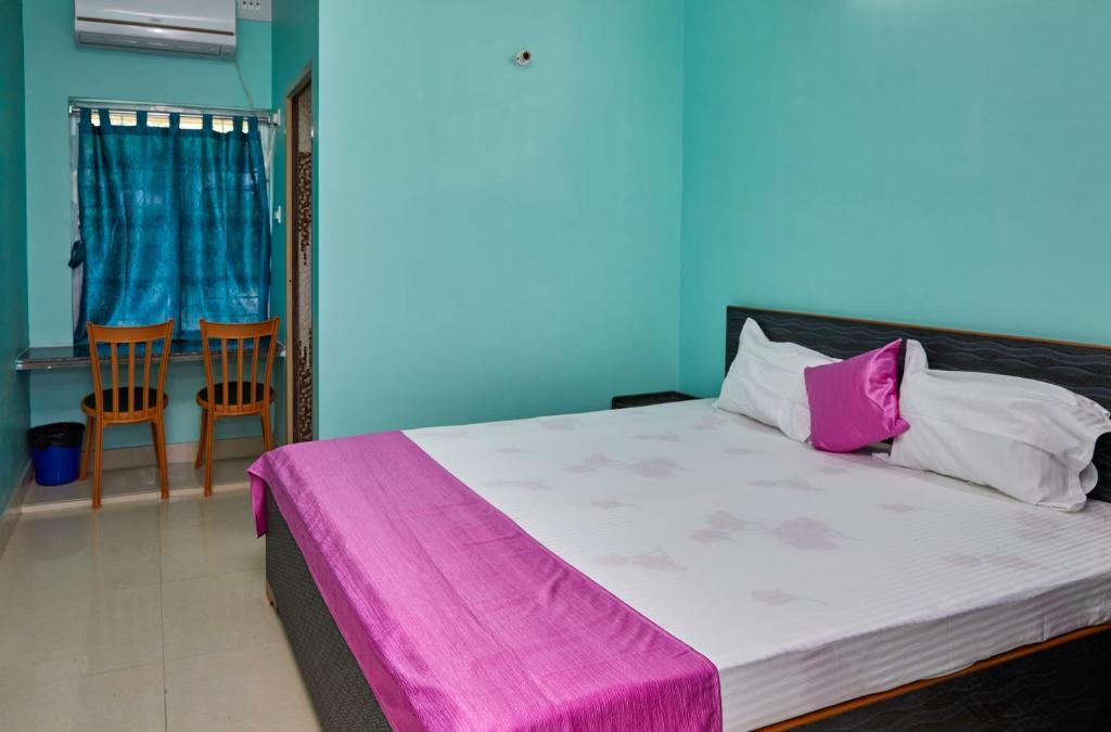 Колката: deb Guest House And Banquet hall