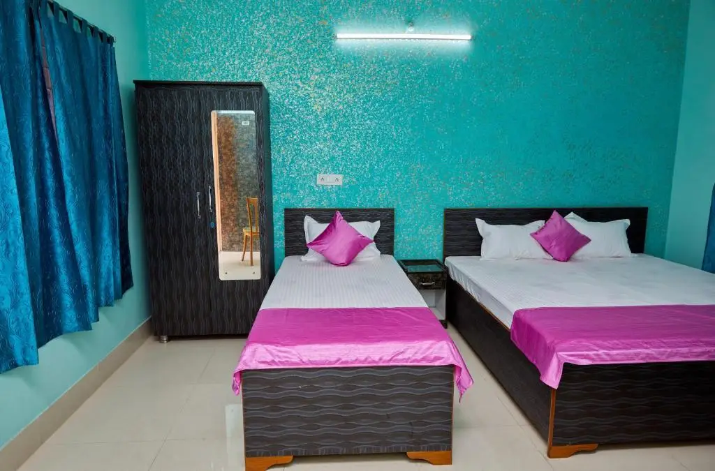 Колката: deb Guest House And Banquet hall