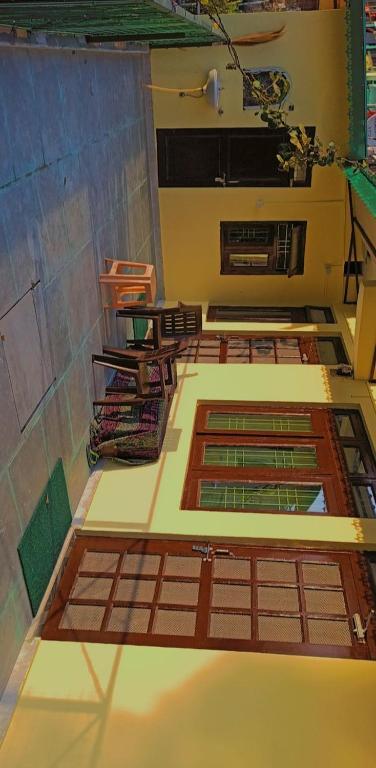 Сукха: The Kiwi Shadow Guest House