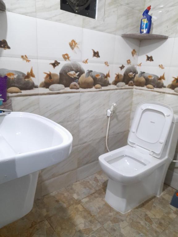 Верем: Gangaram guest house - 1bhk, 2bhk flat nearby Baga, Anjuna, chapora Beaches