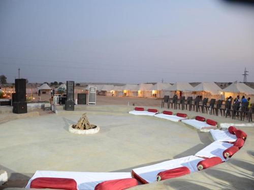 Джайсалмер: Rajwadi Desert Home Stay