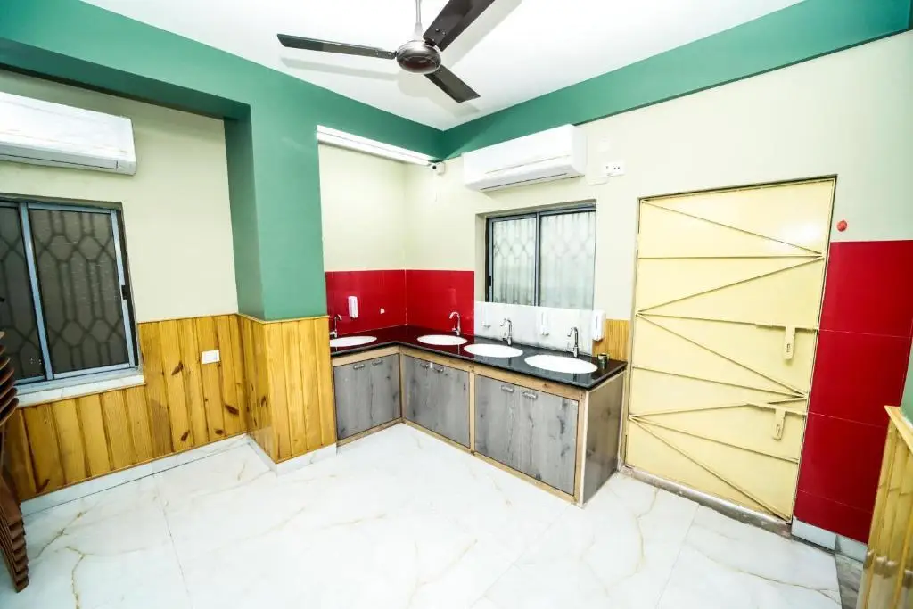 Барасат: Rishika AC Banquet And Guest House