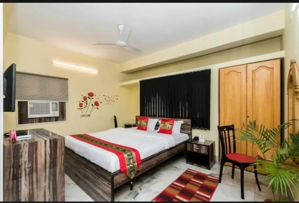 Колката: 7 Div Guest House