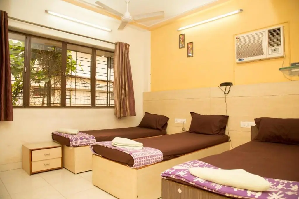 Мумбаи: Srujan Sarai Service Apartment