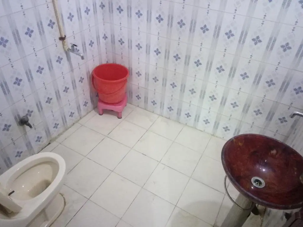 Нью-Дели: Yash Guest House 01 Minute Walk in Nizamuddin Railway Station