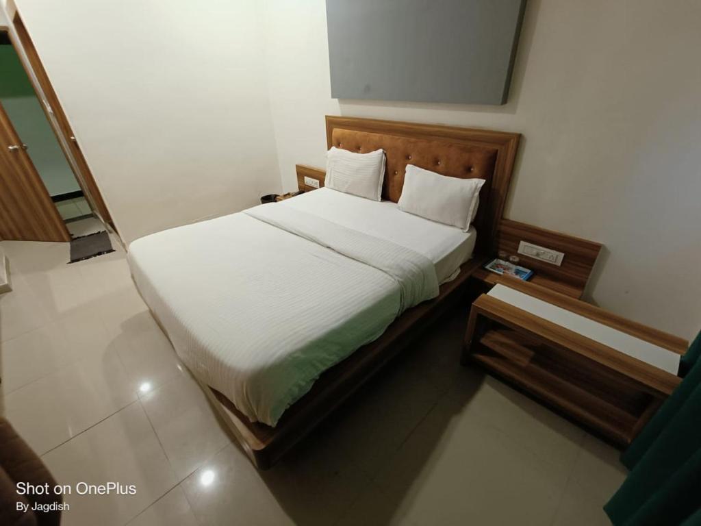 Гандхинагар: Hotel Asopalav