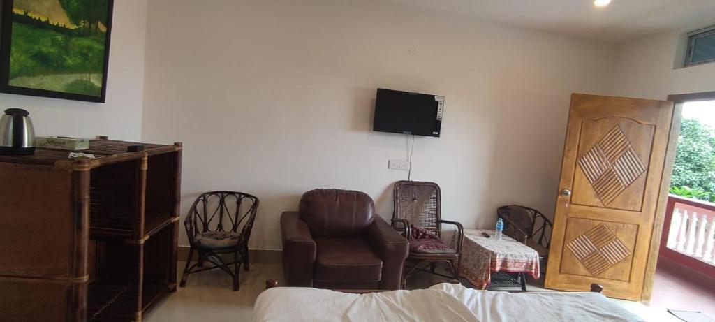 Гувахати: Hilltop guest house