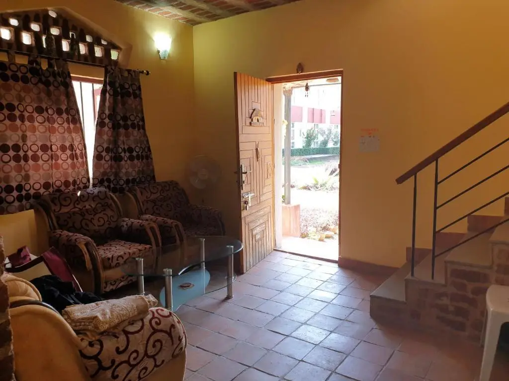 Болпур: Shantiniketan Bungalow