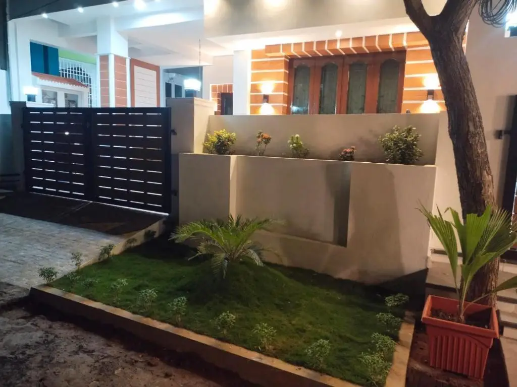 Маниячи: Tirunelveli Home Stay