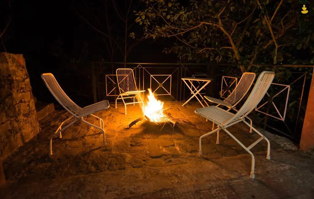 Казаули: LivingStone 2BHK Cozy Homestay in Kasauli Hills