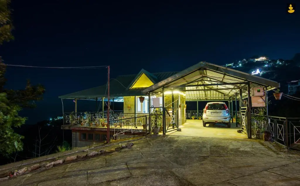 Казаули: LivingStone 2BHK Cozy Homestay in Kasauli Hills