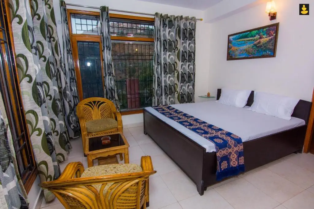 Казаули: LivingStone 2BHK Cozy Homestay in Kasauli Hills