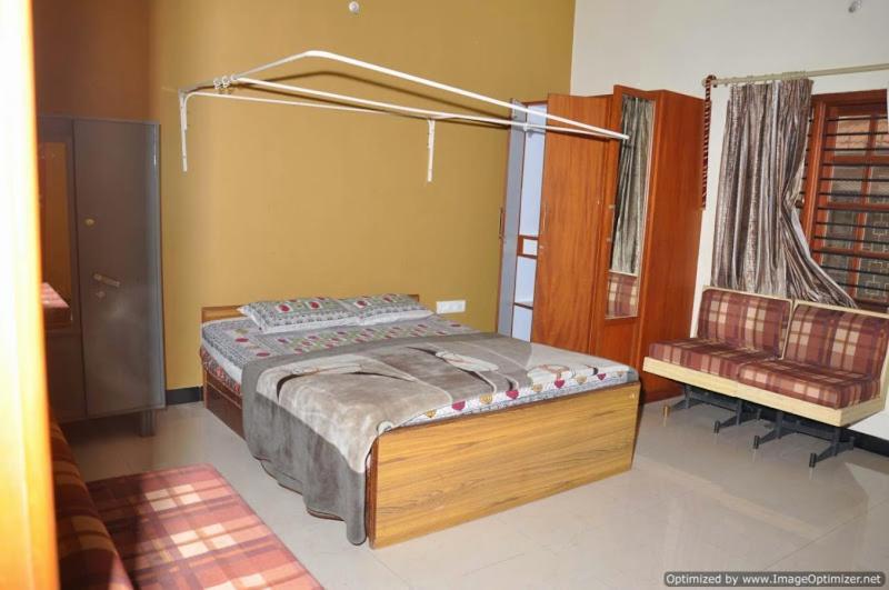 Майсур: Suvarna Luxury Home Stay
