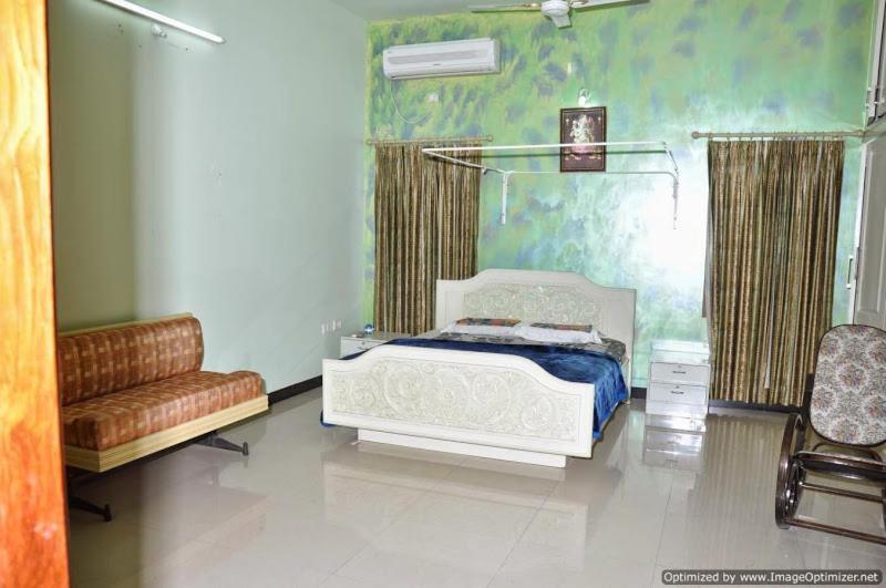 Майсур: Suvarna Luxury Home Stay