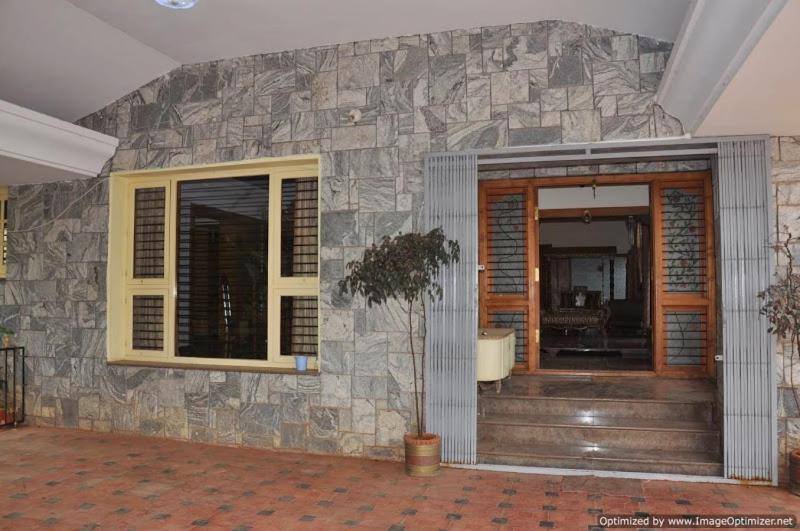 Suvarna Luxury Home Stay — фото 1