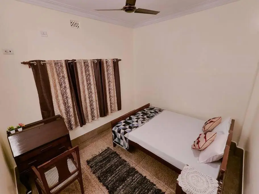 Laketown Vintage Villa 2 - 2BHK holiday home — фото 1