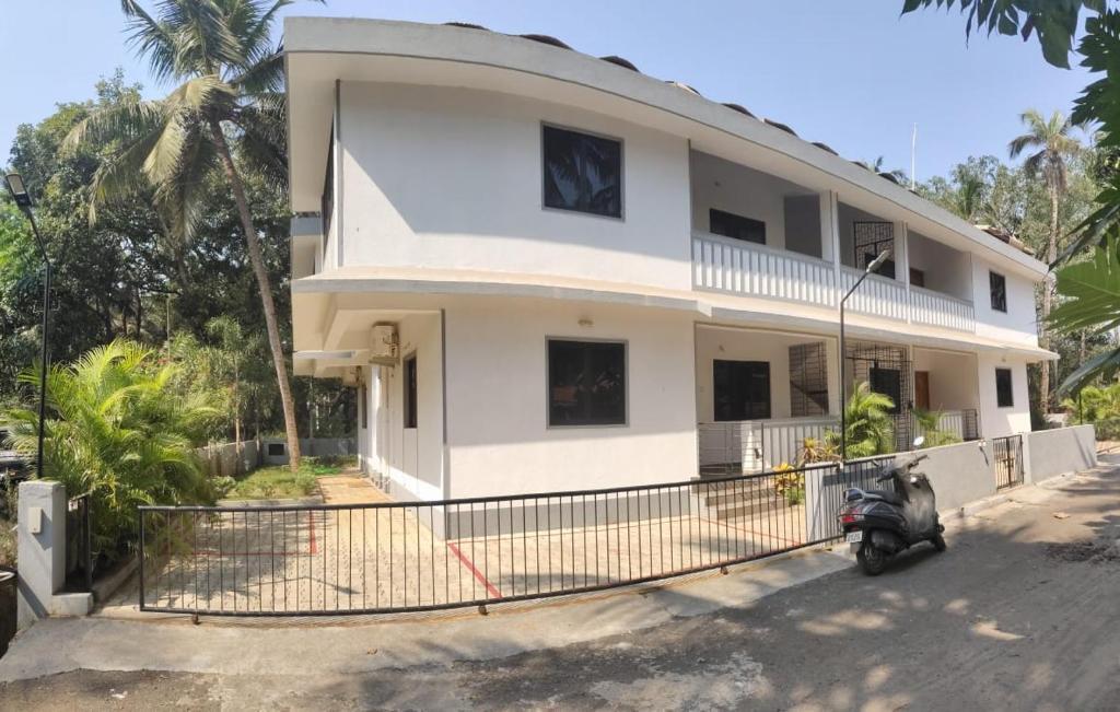 Casa Trinity - A/C fully furnished 2BHK & High speed WiFi to WFH — фото 1
