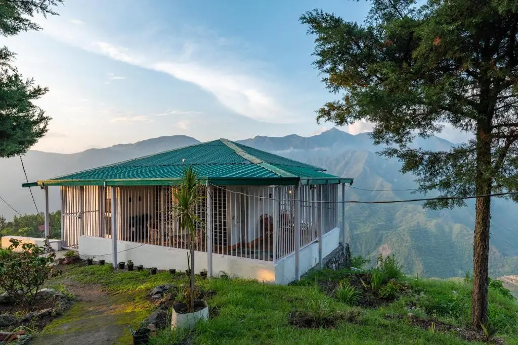 The Perch - 2bhk W Panoramic Hill View by Roamhome — фото 1