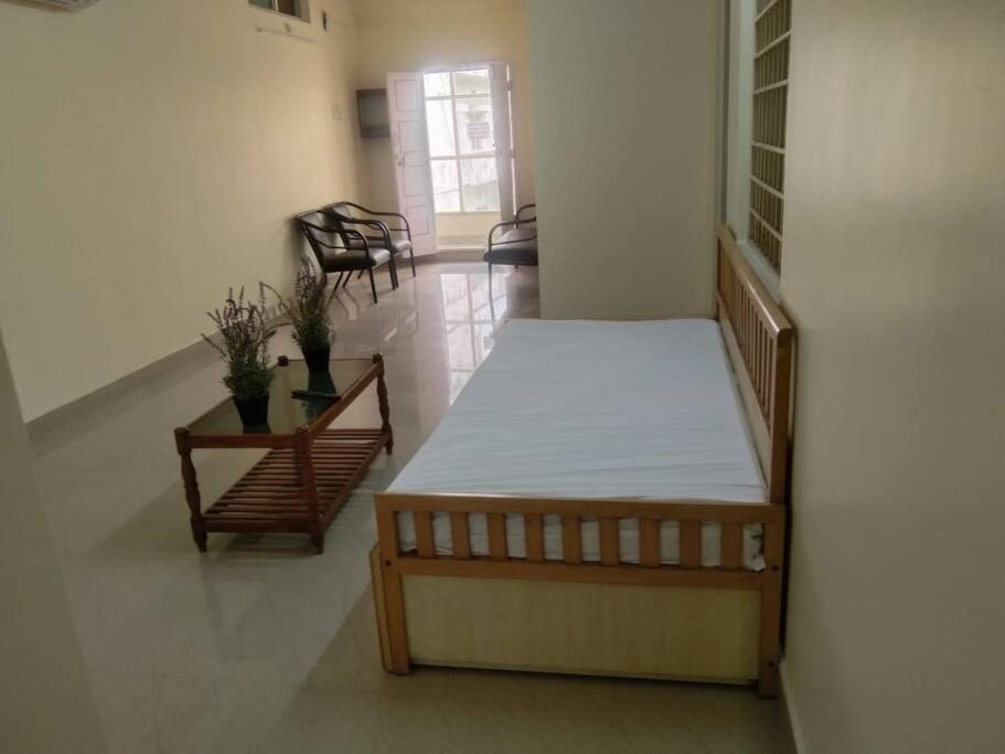 Simhagiri Holiday Inn — фото 1
