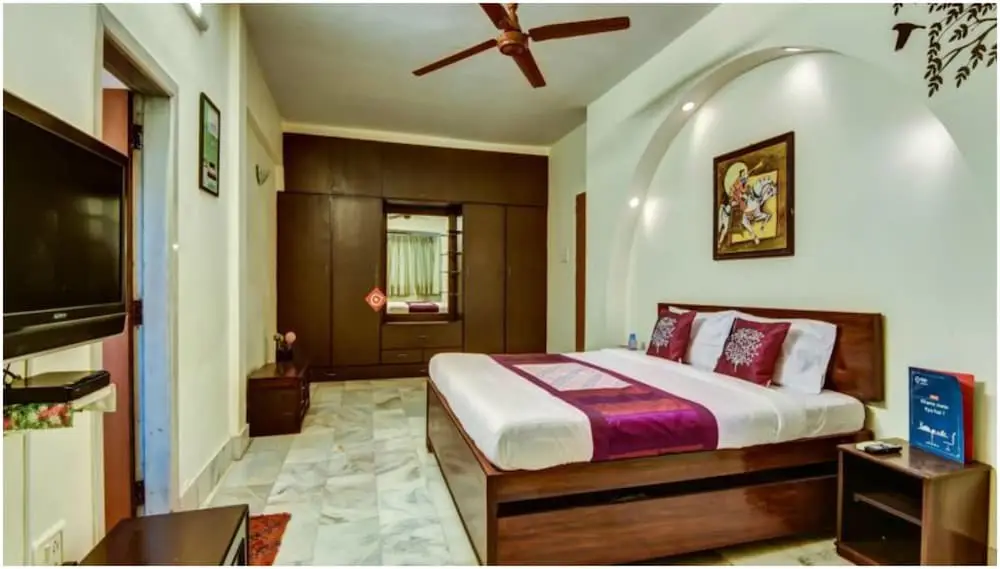 Мумбаи: OYO 2080 Apartment near Juhu Beach