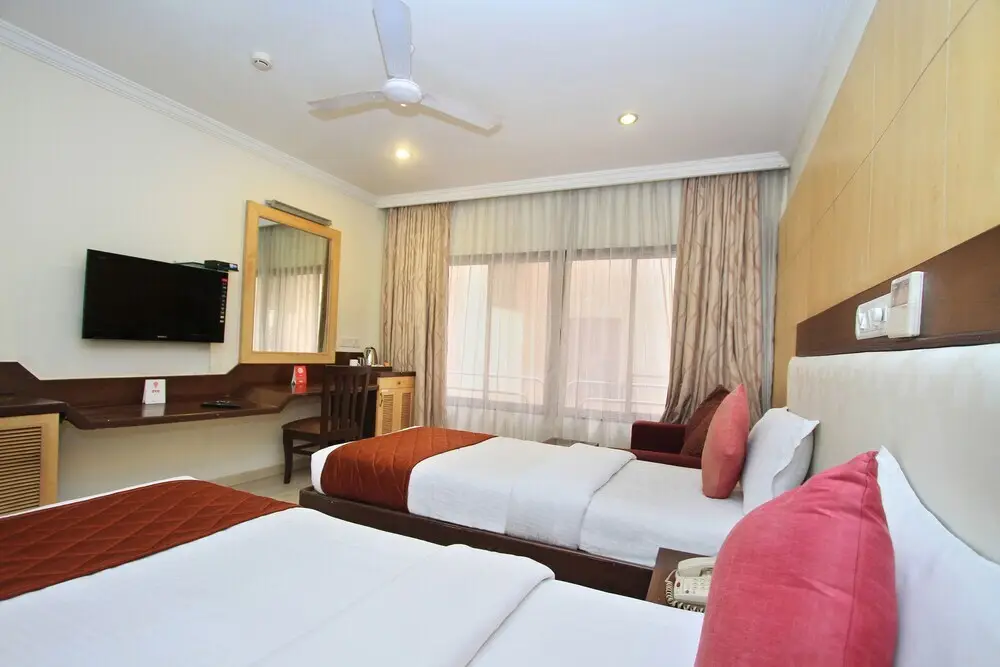Бангалор: OYO 7361 Meenal Hotel