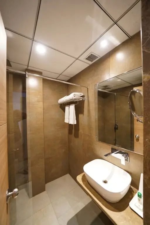 Варанаси: New Hotel Broadway