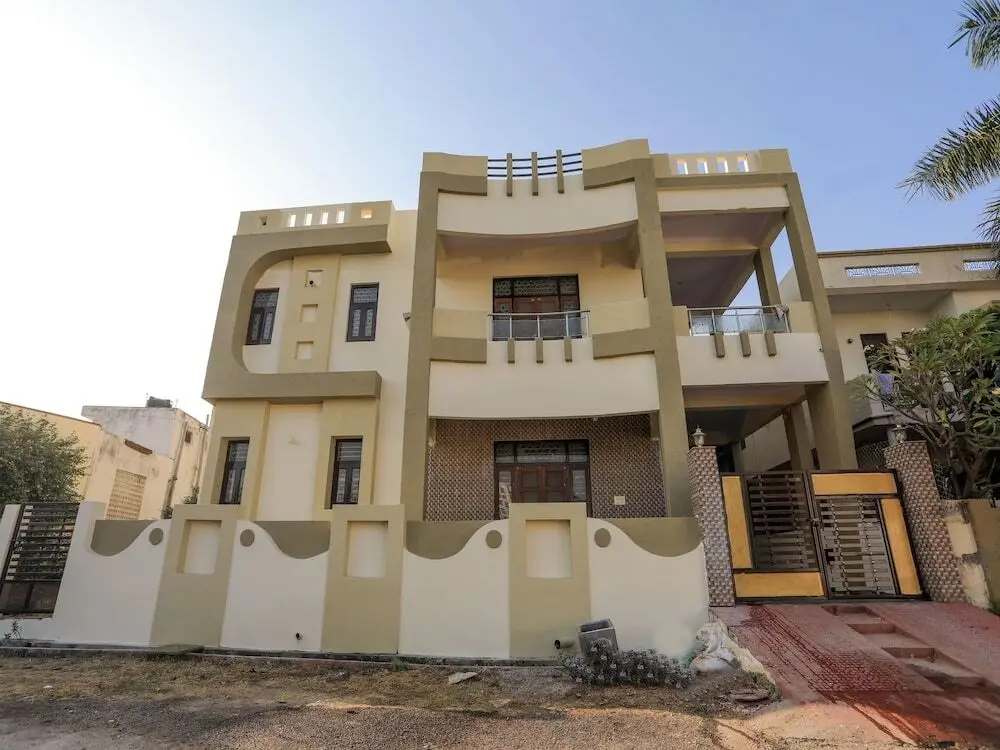 OYO 10286 Home Heritage Stay Goverdhan Vilas — фото 1
