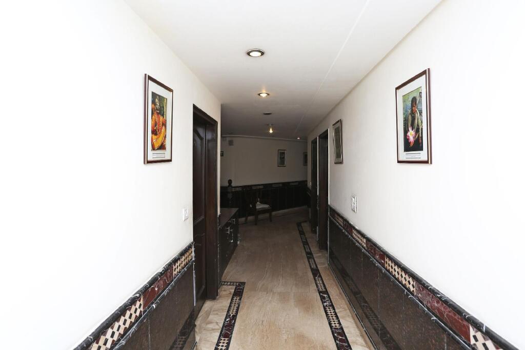 Нью-Дели: OYO 9155 Hotel Maya Cottage