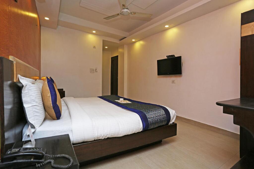 Нью-Дели: OYO 9155 Hotel Maya Cottage