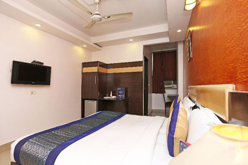 Нью-Дели: OYO 9155 Hotel Maya Cottage