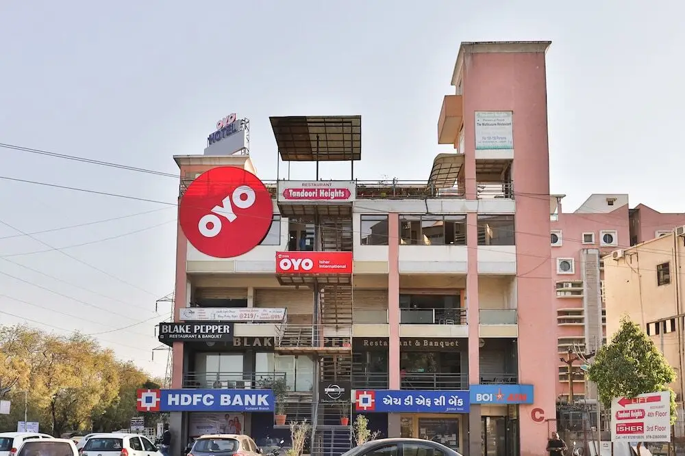 Oyo 2156 Near Infocity — фото 1