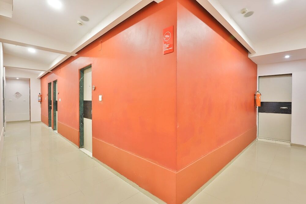 Гандхинагар: Oyo 2156 Near Infocity